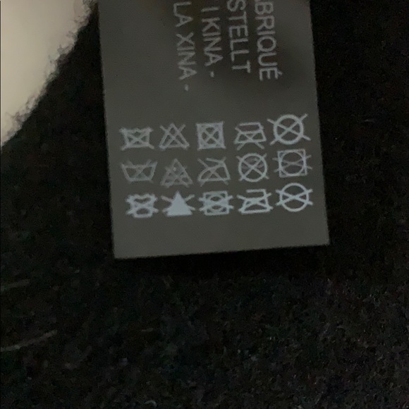 NWT. Zara Black Plain Basic Wool Beret. - Picture 5 of 5